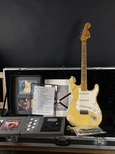 Fender Limited Edition Masterbuilt Stephen Stern Tribute Series Play Loud Yngwie Malmsteen Stratocaster